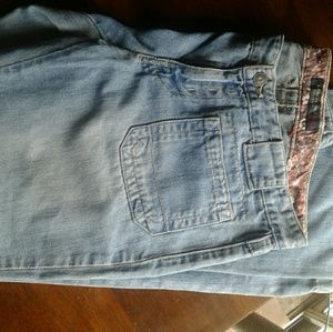 American Eagle Outfitters